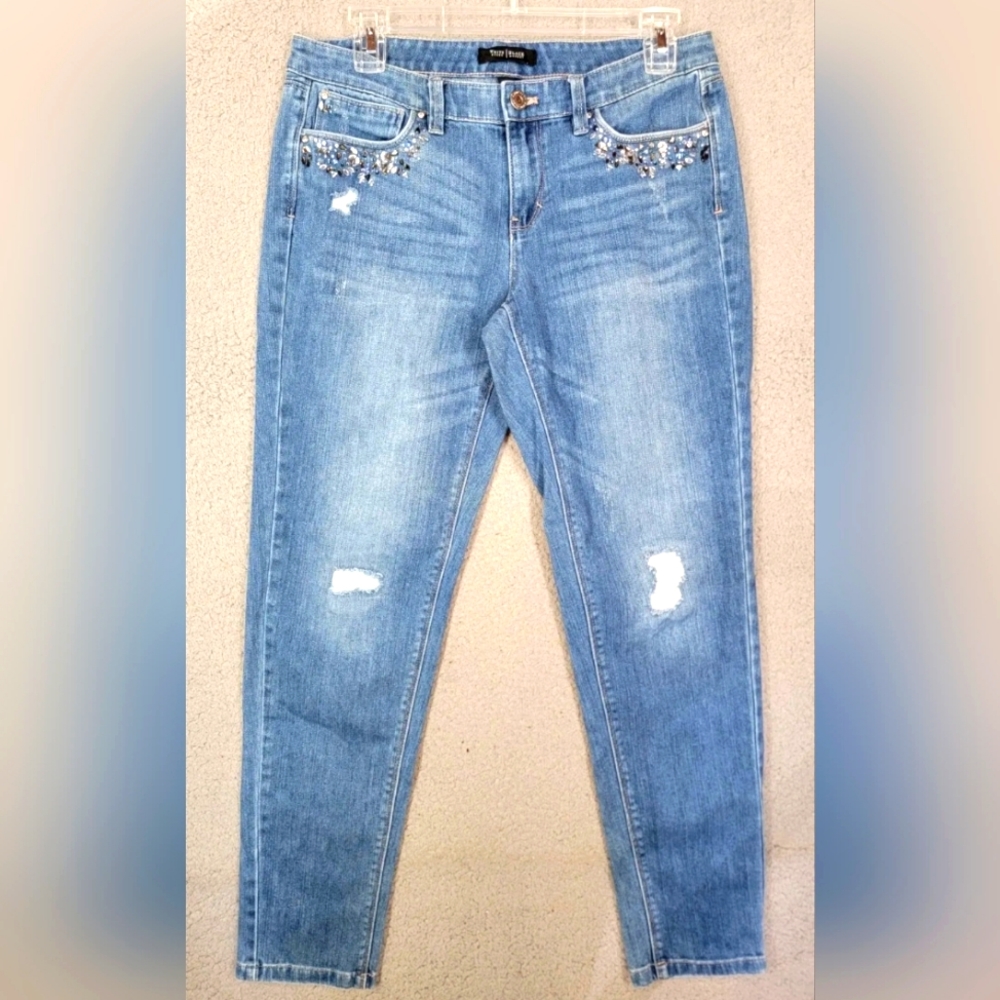 BEDAZZLE Rhinestones Beaded White House black market girlfriend distressed jeans